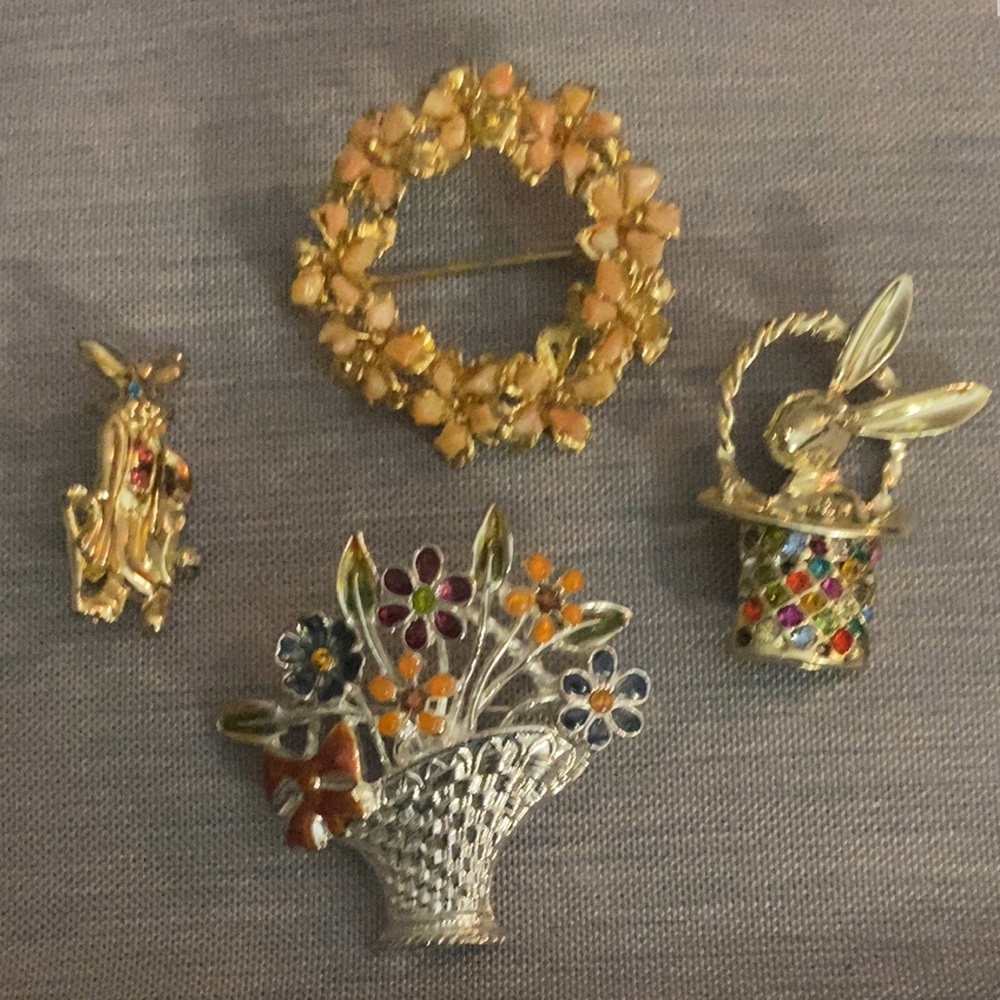 Lot of 4 Vintage Brooch Pins with Issues